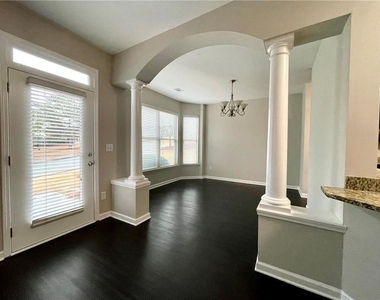 6926 Golden Bud Lane - Photo Thumbnail 4