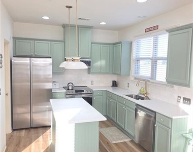 2281 Attewood Drive - Photo Thumbnail 12