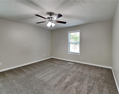 174 Fox Drive - Photo Thumbnail 20
