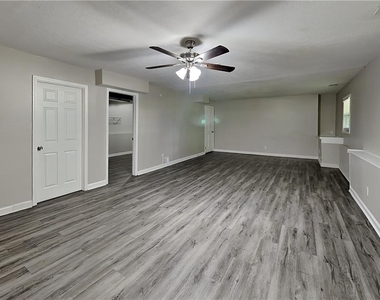 174 Fox Drive - Photo Thumbnail 16