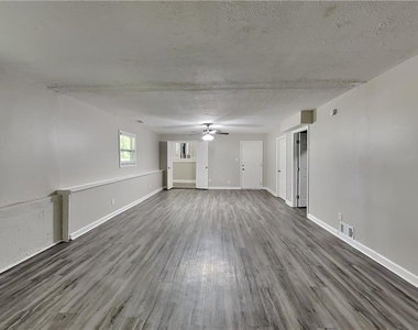 174 Fox Drive - Photo Thumbnail 5