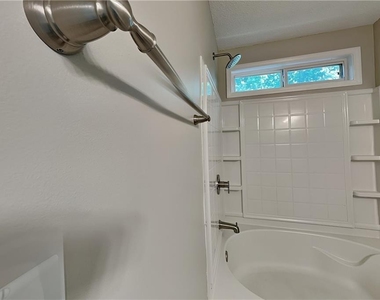 28 Greystone Ridge - Photo Thumbnail 9