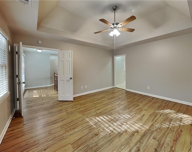 1302 Milstead Trace Ne - Photo Thumbnail 8