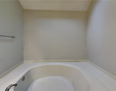 1302 Milstead Trace Ne - Photo Thumbnail 10