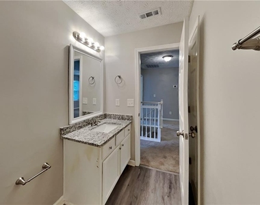 4557 Darrowby Drive - Photo Thumbnail 13