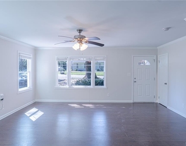 609 San Fernardo Drive Se - Photo Thumbnail 6