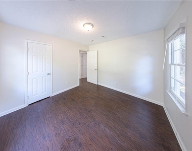 609 San Fernardo Drive Se - Photo Thumbnail 12