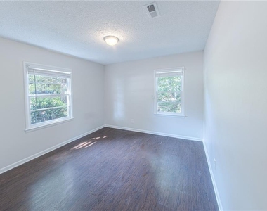 609 San Fernardo Drive Se - Photo Thumbnail 13