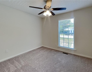 6460 River Hill Drive - Photo Thumbnail 11