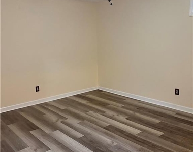 248 Mountain Brook Road - Photo Thumbnail 7