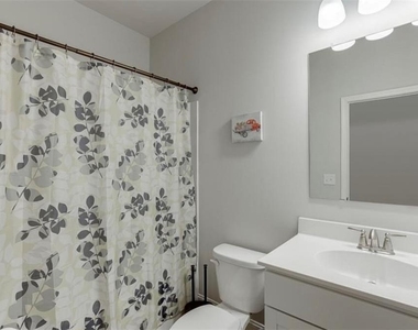 2055 Sorrento Court - Photo Thumbnail 8