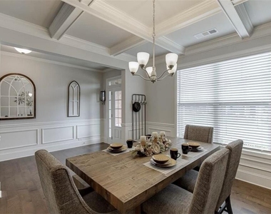 2055 Sorrento Court - Photo Thumbnail 3