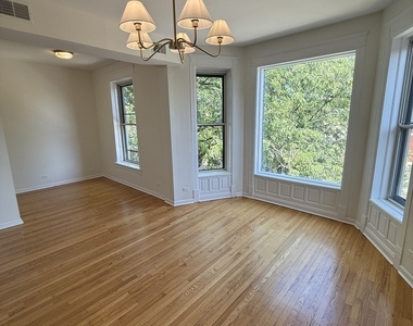 2022 N Seminary Avenue - Photo Thumbnail 1