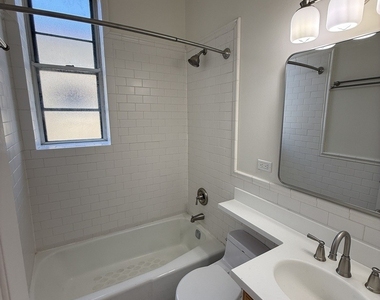 2022 N Seminary Avenue - Photo Thumbnail 7