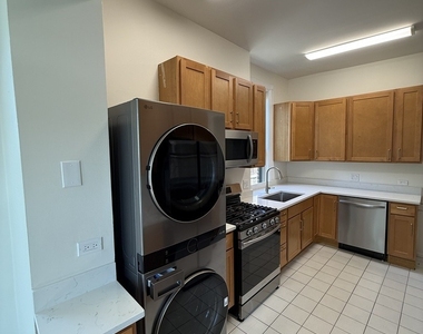 2022 N Seminary Avenue - Photo Thumbnail 14