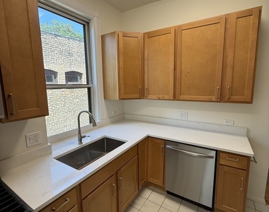 2022 N Seminary Avenue - Photo Thumbnail 17