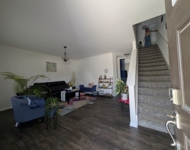 3759 Saint James Court - Photo Thumbnail 1