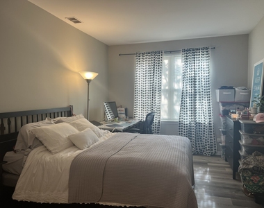 2889 Falling Waters Drive - Photo Thumbnail 9