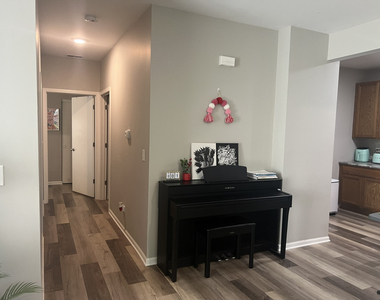 2889 Falling Waters Drive - Photo Thumbnail 6