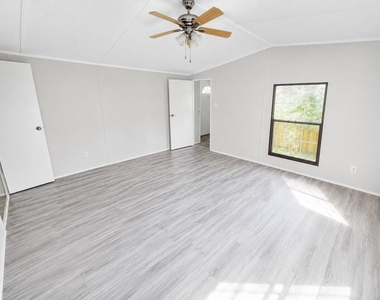 142 Aspen - Photo Thumbnail 11
