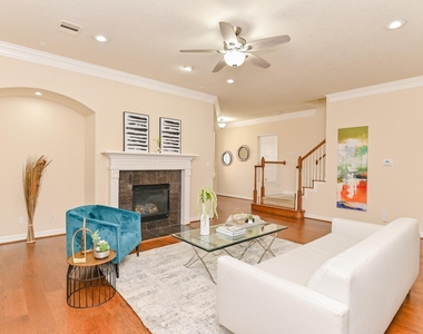 1126 Sopris Drive - Photo Thumbnail 5