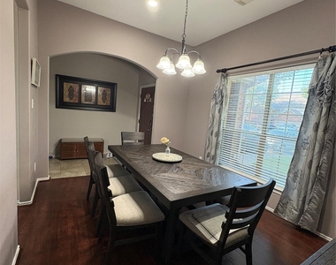 5122 Forest Sage Lane - Photo Thumbnail 4