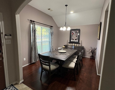 5122 Forest Sage Lane - Photo Thumbnail 2