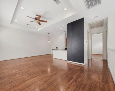 4036 Center Street - Photo Thumbnail 6