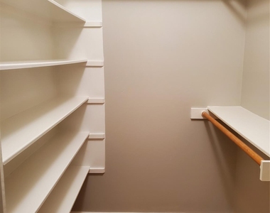 3223 West Street - Photo Thumbnail 20