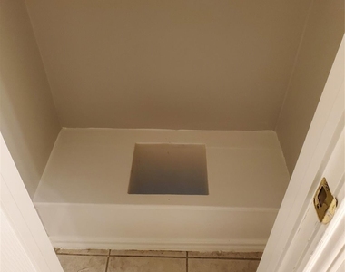3223 West Street - Photo Thumbnail 26
