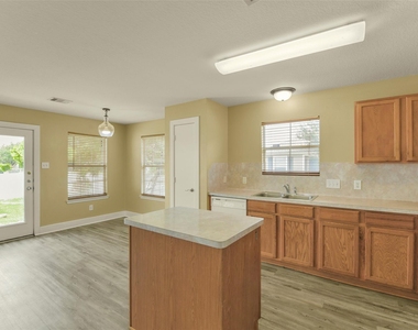 19403 Wann Park Drive - Photo Thumbnail 8