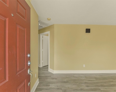 19403 Wann Park Drive - Photo Thumbnail 3