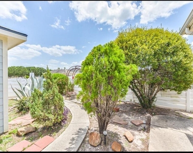 19403 Wann Park Drive - Photo Thumbnail 31