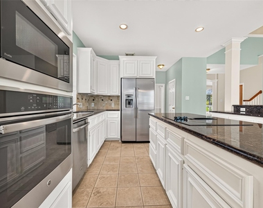 1711 Emma Cove Court - Photo Thumbnail 18