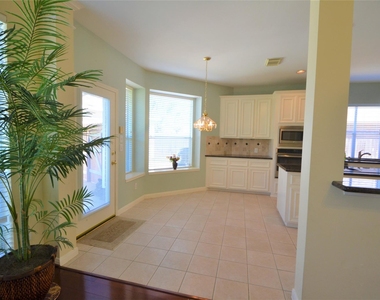 1711 Emma Cove Court - Photo Thumbnail 17