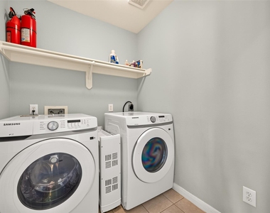 1711 Emma Cove Court - Photo Thumbnail 23