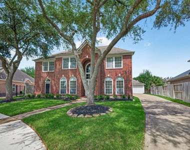 1711 Emma Cove Court - Photo Thumbnail 2