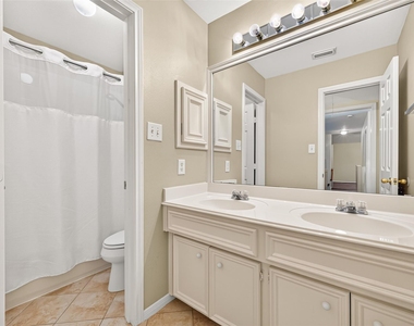 1711 Emma Cove Court - Photo Thumbnail 40