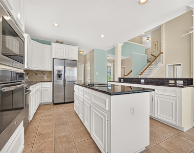 1711 Emma Cove Court - Photo Thumbnail 3
