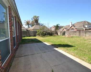 1711 Emma Cove Court - Photo Thumbnail 37