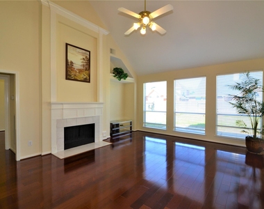 1711 Emma Cove Court - Photo Thumbnail 7