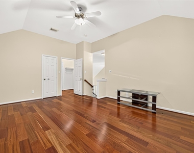 1711 Emma Cove Court - Photo Thumbnail 39
