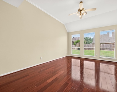 1711 Emma Cove Court - Photo Thumbnail 24