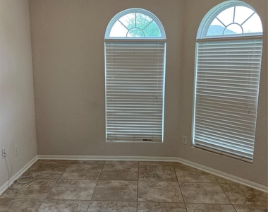 14834 Waverly Hill Lane - Photo Thumbnail 4