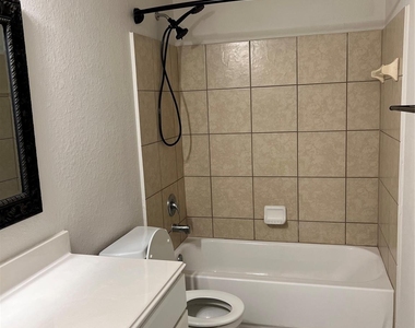 14834 Waverly Hill Lane - Photo Thumbnail 22