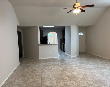 14834 Waverly Hill Lane - Photo Thumbnail 12