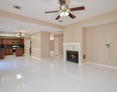 3702 Lauderwood Lane - Photo Thumbnail 4