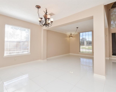 3702 Lauderwood Lane - Photo Thumbnail 2