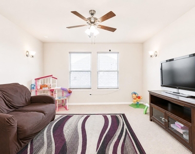10423 Rochester Hills Lane - Photo Thumbnail 21