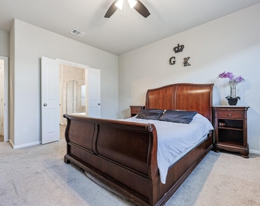 10423 Rochester Hills Lane - Photo Thumbnail 16